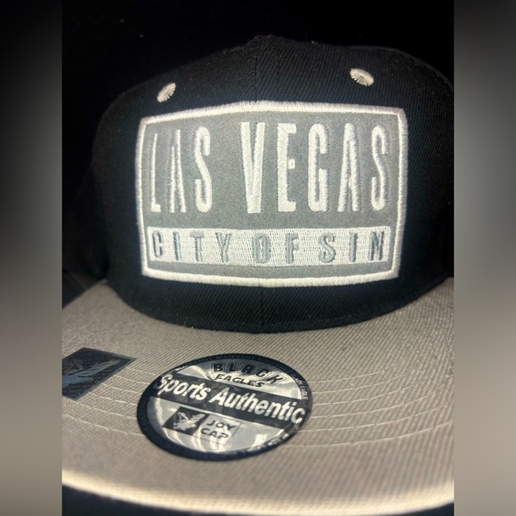 Las Vegas Snap Back Baseball Cap - Picture 2 of 8